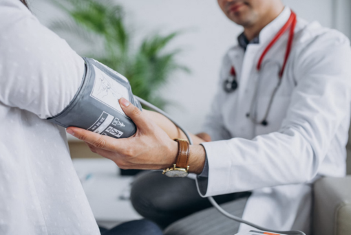 48 ore "di passione": oggi scioperano i medici, domani i farmacisti 48 ore "di passione": oggi scioperano i medici, domani i farmacisti