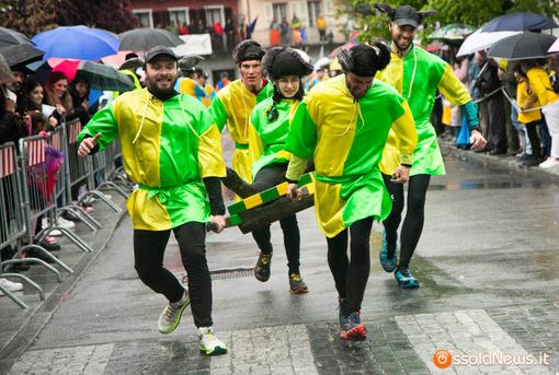 Aprile Varzese, questa sera l'apertura del Palio degli Asini Aprile Varzese, questa sera l'apertura del Palio degli Asini