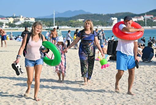 Cina, il turismo contribuisce per oltre un terzo al Pil di Hainan