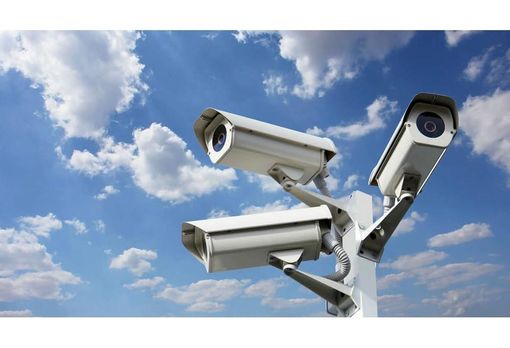 Si amplia il sistema di videosorveglianza a Domo, installate 12 nuove telecamere Si amplia il sistema di videosorveglianza a Domo, installate 12 nuove telecamere