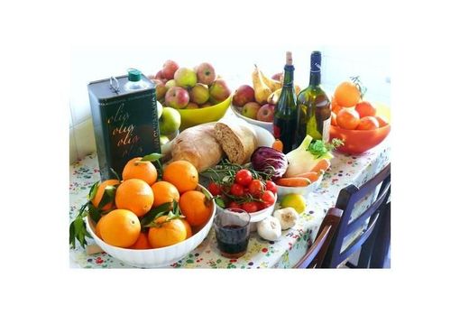 Schiscetta perfetta: ecco i consigli per pranzare alla scrivania in maniera sana Schiscetta perfetta: ecco i consigli per pranzare alla scrivania in maniera sana