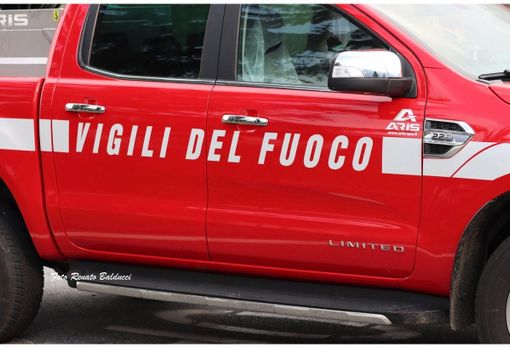 A fuoco una baita ad Antrona. Nel rogo morto il cane dei proprietari