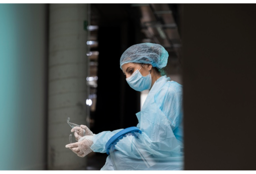 Cala la pressione sugli ospedali, ci sono 100 ricoveri in meno in tutta la Regione Cala la pressione sugli ospedali, ci sono 100 ricoveri in meno in tutta la Regione