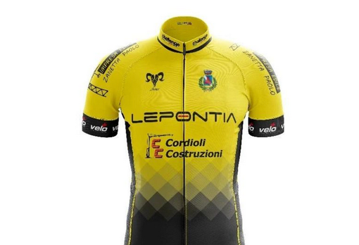 Ciclismo, entusiasmo e una nuova maglia griffata per Aries Cycling