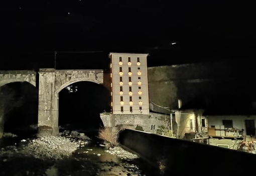 Crevoladossola accende il Natale alla Torre Napoleonica Crevoladossola accende il Natale alla Torre Napoleonica