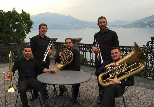 A Mergozzo il concerto d'auguri dei Crazy Brass A Mergozzo il concerto d'auguri dei Crazy Brass