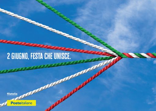 Poste Italiane celebra il 2 Giugno con una cartolina speciale