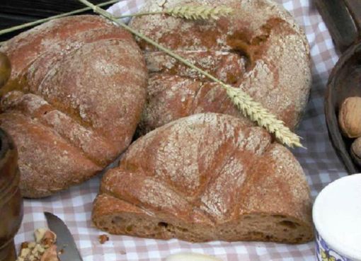Profumo di pane di segale in undici paesi dell'Ossola Profumo di pane di segale in undici paesi dell'Ossola