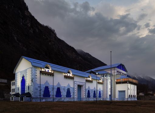 Una nuova luce per la centrale di Cadarese FOTO E VIDEO Una nuova luce per la centrale di Cadarese FOTO E VIDEO