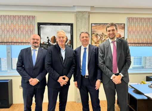 Il senatore Enrico Borghi a Londra per un incontro con Tony Blair: "Faro del riformismo mondiale" Il senatore Enrico Borghi a Londra per un incontro con Tony Blair: "Faro del riformismo mondiale"