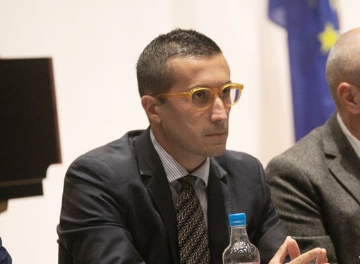 Virgili fuori dalla maggioranza, alle provinciali ha votato per Porini e non per la candidata domese sua compagna nella civica di Pizzi