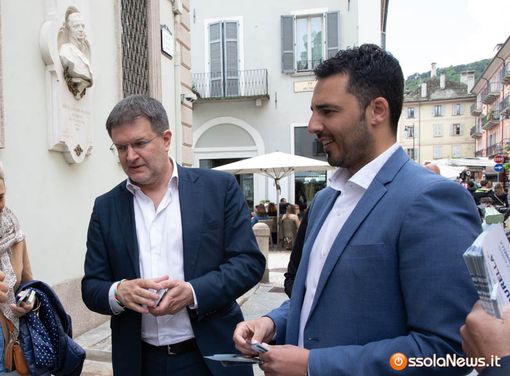 L'onorevole di Fratelli d'Italia Carlo Fidanza in visita allo scalo di Domo2