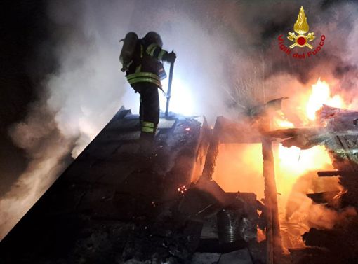 A fuoco una baita all'alpe Ronk A fuoco una baita all'alpe Ronk