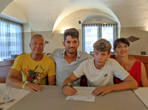 Il 13enne Matteo Morellini è un giocatore del Milan Il 13enne Matteo Morellini è un giocatore del Milan