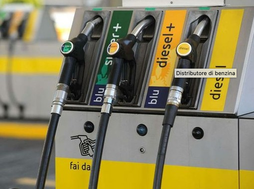 Faib: “Benzinai categoria a rischio, subito una campagna vaccinale” Faib: “Benzinai categoria a rischio, subito una campagna vaccinale”