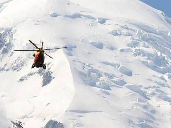 Valanga a Courmayeur, morto anche terzo sciatore Valanga a Courmayeur, morto anche terzo sciatore