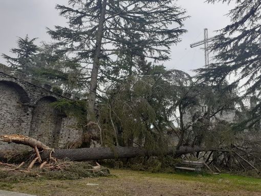 I giardini del Sacro Monte Calvario ancora chiusi dopo l'alluvione. FOTO I giardini del Sacro Monte Calvario ancora chiusi dopo l'alluvione. FOTO