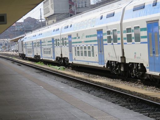 Riapre la linea ferroviaria Domodossola-Novara Riapre la linea ferroviaria Domodossola-Novara