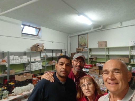 Da sinistra i volontari Mohamed Kamal,  Massimo Viscardi, Rita Spagnoli e Andrea Paganoni