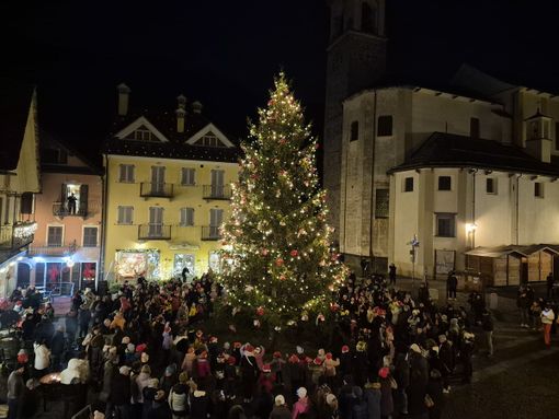 "Magie di sabbia": a Santa Maria Maggiore un evento in attesa dei mercatini di Natale "Magie di sabbia": a Santa Maria Maggiore un evento in attesa dei mercatini di Natale