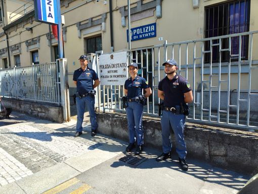 Domodossola, la Polizia recupera la borsa smarrita da una 75enne
