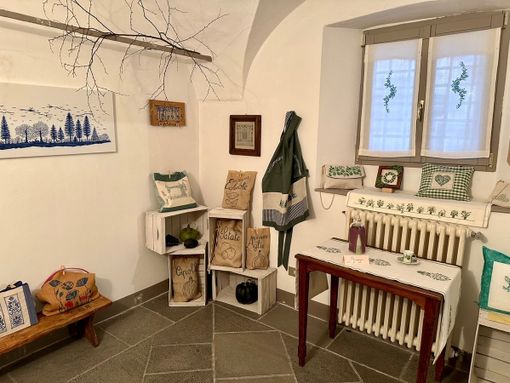 Punto Croce: un'esposizione di ricami che incanta