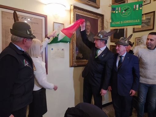Al via le celebrazioni per il centenario degli Alpini domesi. FOTO E VIDEO Al via le celebrazioni per il centenario degli Alpini domesi. FOTO E VIDEO