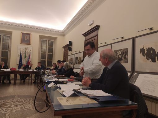 Degrado di una via e piccioni in centro città: il Pd presenta due interpellanze Degrado di una via e piccioni in centro città: il Pd presenta due interpellanze