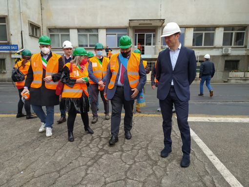 In 200 al 'porte aperte' della Hydrochem alla vigilia della Festa dei lavoratori FOTO
