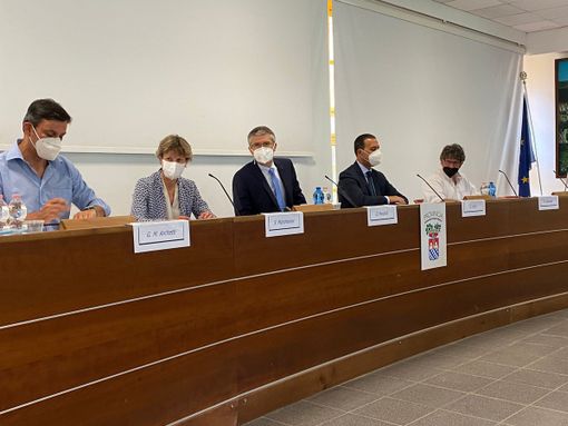 No alla ristrutturazione di Castelli e San Biagio, si ad un ospedale nuovo provinciale
