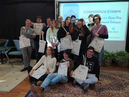 Un'agenzia grafica al Rosmini International Campus a servizio delle aziende del territorio