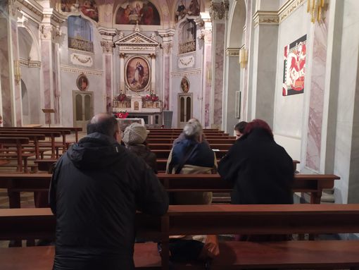 Seitzinger Alchemica, polemiche per le opere esposte nella cappella del collegio Rosmini Seitzinger Alchemica, polemiche per le opere esposte nella cappella del collegio Rosmini