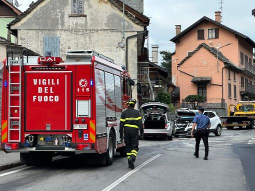 Incidente stradale sulla statale 337 a Druogno: scontro frontale tra due auto