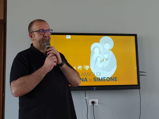 Gli anziani tornano a festeggiare con gli &quot;Amici di Anna e Simeone&quot; FOTO e VIDEO