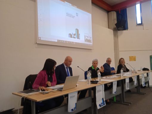 Il Vco si spopola e invecchia, lo salvano i migranti Il Vco si spopola e invecchia, lo salvano i migranti