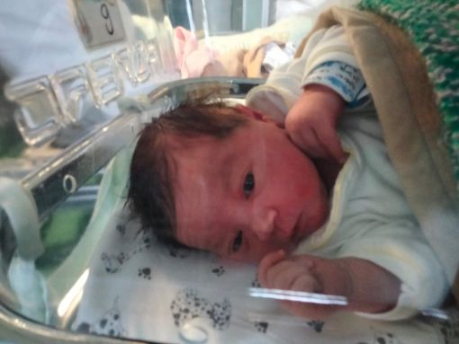 Parto d'urgenza al Punto Nascite domese. La piccola Chiara nasce durante l'emergenza maltempo