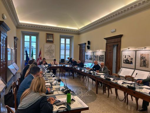 Scontro in consiglio su eventi e turismo: “Città ferma” ; la replica: “Presenze in crescita”