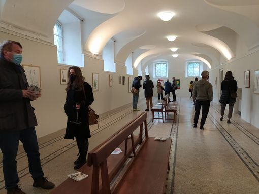 A Domodossola è nata la biblioteca dell’arte: invece dei libri si prendono in prestito opere pittoriche e illustrazioni A Domodossola è nata la biblioteca dell’arte: invece dei libri si prendono in prestito opere pittoriche e illustrazioni