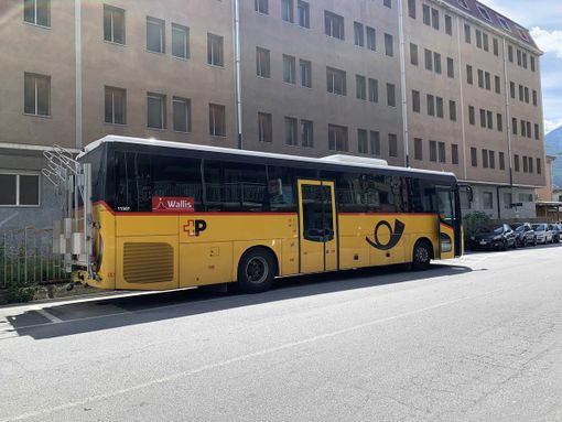 La Svizzera celebra i 100 anni del corno postale: 700 bus suoneranno all’unisono il mitico Pi-Po-Pa La Svizzera celebra i 100 anni del corno postale: 700 bus suoneranno all’unisono il mitico Pi-Po-Pa