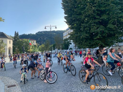 Tanti bambini alla festa d'autunno organizzata dalla Pro Loco FOTO Tanti bambini alla festa d'autunno organizzata dalla Pro Loco FOTO