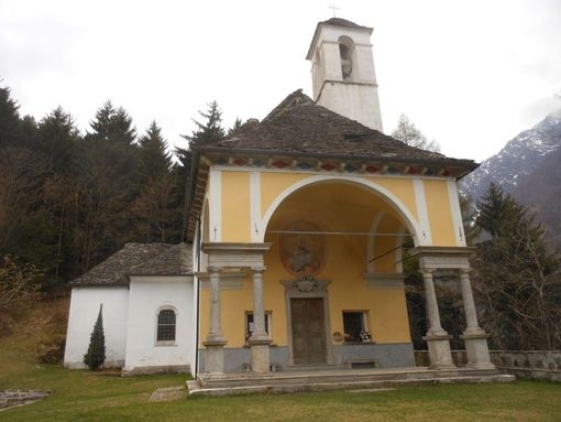 Bannio, tornano le celebrazioni nel santuario della Madonna della Neve Bannio, tornano le celebrazioni nel santuario della Madonna della Neve