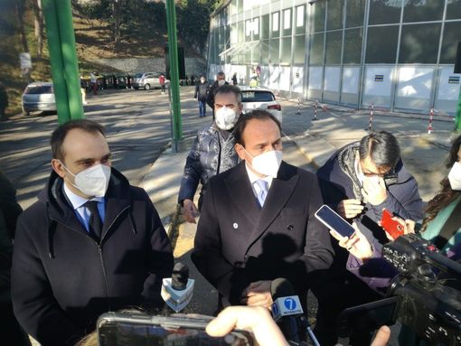 Vaccini nelle scuole. Cirio: &quot;Siamo pronti, se i presidi ci fanno entrare&quot; VIDEO