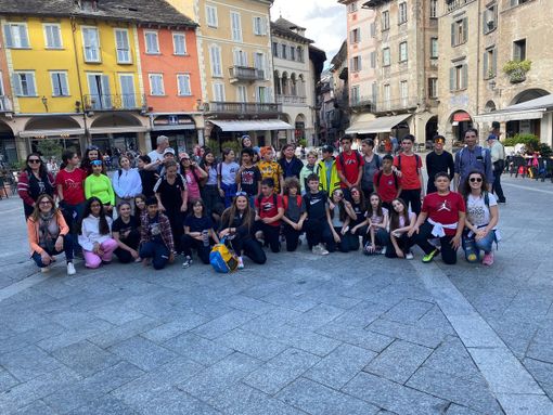 La dirigente Nicoletta Montecchi torna in Ossola con 40 studenti in viaggio d’istruzione