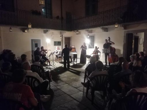 Musica d'estate torna con 'Venezia a lume di candela' Musica d'estate torna con 'Venezia a lume di candela'