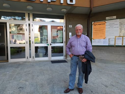 Nando Scarmozzino presenta la raccolta di poesie ‘Il Cuore che non Persi’ Nando Scarmozzino presenta la raccolta di poesie ‘Il Cuore che non Persi’