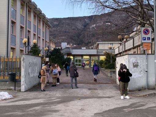 Pd all'attacco della Provincia sulle aule prefabbricate: “Spesa esagerata, scelta poco dignitosa verso gli studenti”