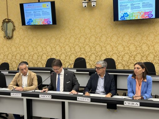 I minori durante la Resistenza, l’esperienza europea e scrivere le leggi: il Consiglio Regionale “sfida” i ragazzi delle superiori I minori durante la Resistenza, l’esperienza europea e scrivere le leggi: il Consiglio Regionale “sfida” i ragazzi delle superiori