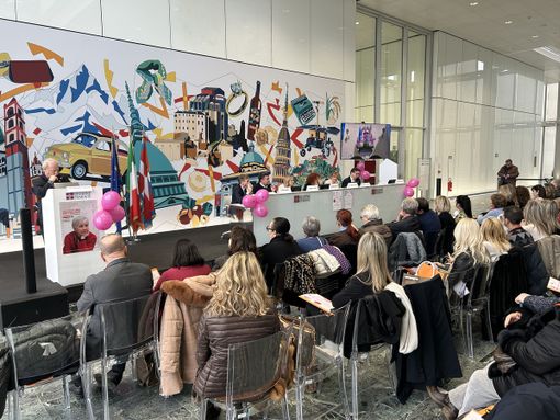 Quasi 300 screening in tutto il Piemonte: la lotta al tumore al seno ha illuminato di rosa 200 comuni Quasi 300 screening in tutto il Piemonte: la lotta al tumore al seno ha illuminato di rosa 200 comuni