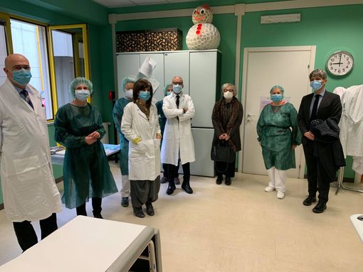 Partita la campagna vaccinale sul personale scolastico del Vco Partita la campagna vaccinale sul personale scolastico del Vco