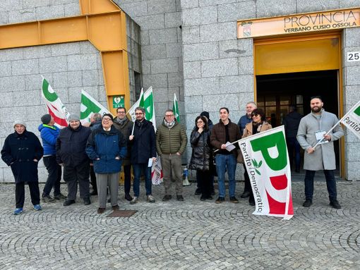 Presidio del Pd per la sanità pubblica: "La Regione ha abbandonato il territorio" FOTO
